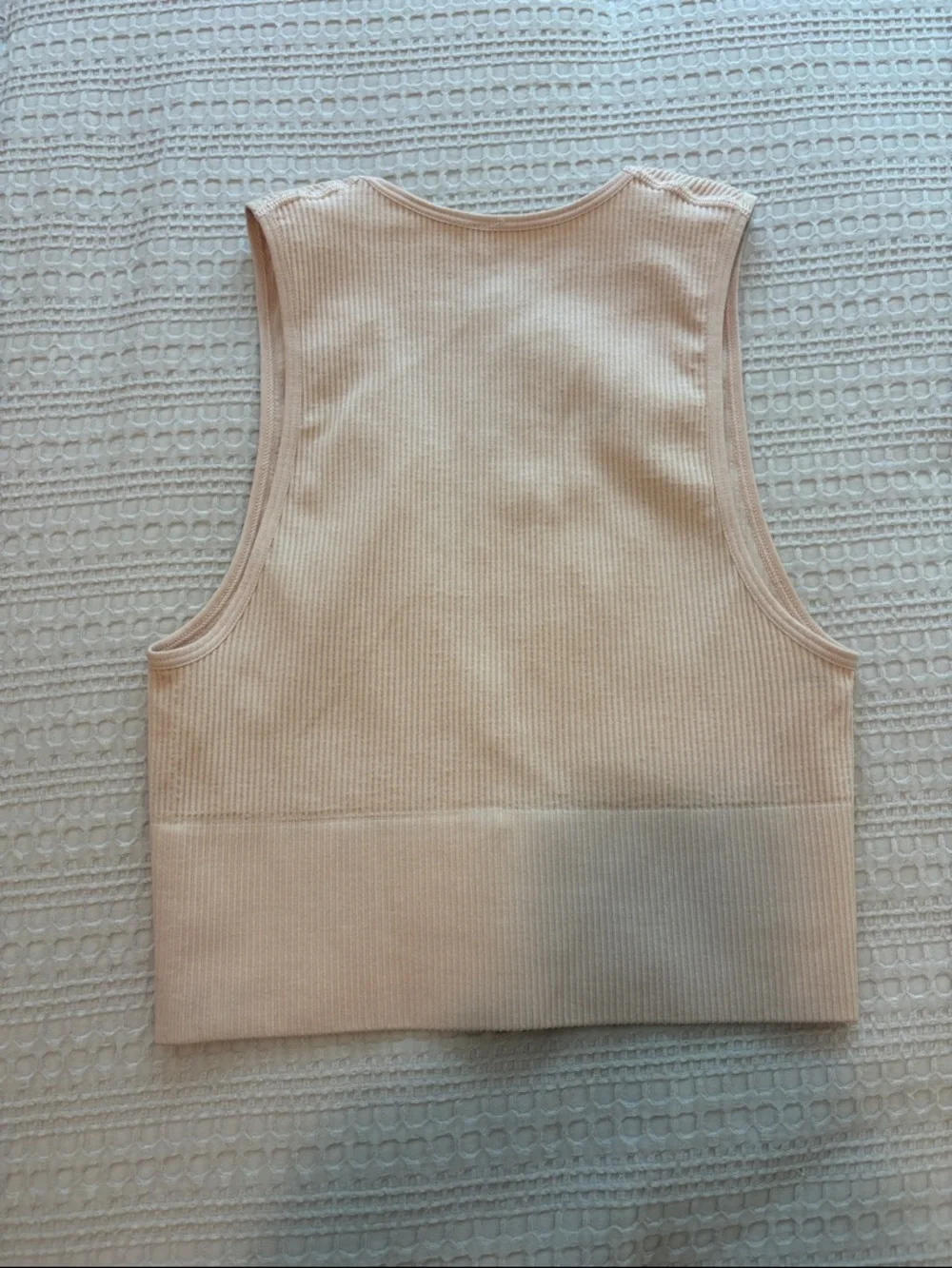 Urban Outfitters Ribbed Deep V Crop Tank in Light Pink - Picture 3 of 5
